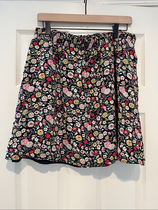 LOFT Dresses & Skirts - LOFT Floral Skirt